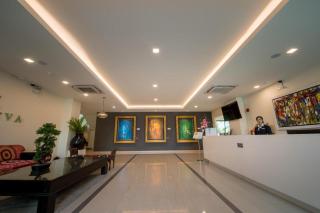 Porestva Hotel - Si Racha - 1