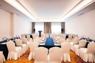 Huading International Hotel - 1