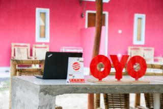 OYO 1662 Zury Homestay - Kuta Lombok - 4