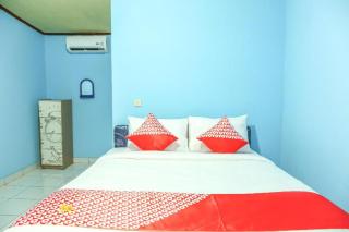 OYO 1662 Zury Homestay - Kuta Lombok - 1