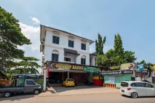OYO 1906 Zhafira Guest House Syariah - Makassar - 0