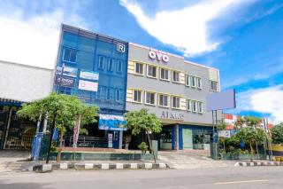 OYO 2966 Hotel Atriaz - Tulungagung - 9