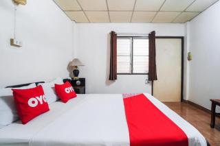 OYO 654 Samanmit Inn Hotel - 1