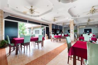 OYO 1131 Rendezvous Resort and Restaurant - Nong Prue - 5