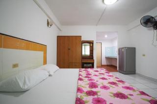 OYO 1004 Naklua Mansion - 2