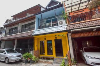 OYO 75303 V Home Guesthouse Sunday Night Market - Chiang Mai - 1