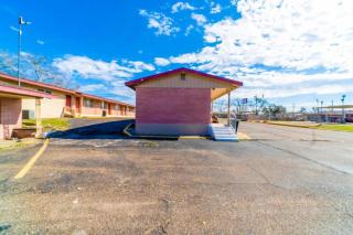 Capital O Hotel Beeville - US 181 - Beeville - 0