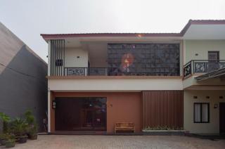 Hanna Residence near RSPI Puri Indah Mitra RedDoorz - 7