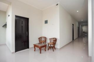 Hanna Residence near RSPI Puri Indah Mitra RedDoorz - 1