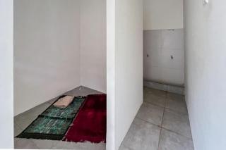 Moresto Hotel Mitra RedDoorz - 4