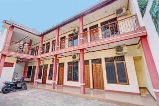 OYO 93224 Fj Guest House - Bandung - 9