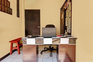 OYO 93224 Fj Guest House - Bandung - 2