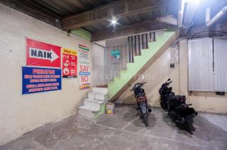 J&B Rooms Pramuka Jakarta Mitra RedDoorz - 1