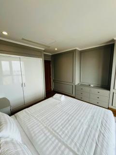 Royal City Apartment Nguyễn Trãi, Thanh Xuân by Helen - 3