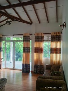 travel with roshan arround kandy - 3