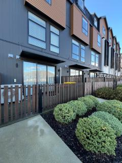 Queenstown Studio - 5mins to Airport - AirCond - Free Wifi - Walk to Centre - Queenstown - 7