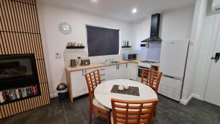 Sauvage - Luxury Garden Apartment - Port Pirie - 7