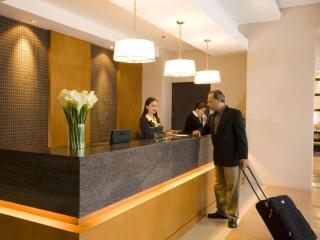 Baguio Burnham Suites Hotel - 8