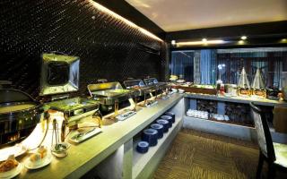 The White Hotel 8A Thai Van Lung - Ho Chi Minh - 9
