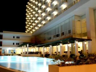 Sintesa Peninsula Hotel - Manado - 2