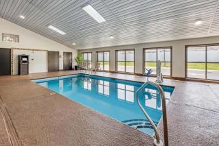 Best Western Shelbyville Inn and Suites Celebration Inn - 6