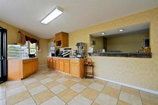 Americas Best Value Inn Canton, NC - Canton - 5