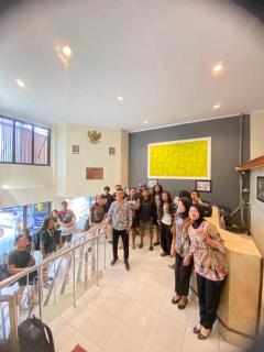 Alexander Hotel Tegal - Tegal - 1