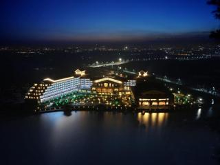 Hangzhou Blossom Water Museum Hotel - Hangzhou - 0
