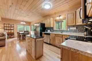 Firefly Cabin - Hot Tub Firepit Pet Friendly - Mineral Bluff - 1