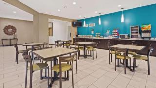 Best Western Lindsay Inn and Suites - Lindsay - 6
