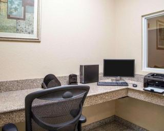 Suburban Extended Stay La Place - 1