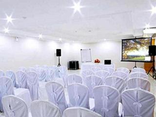 Madani Hotel Medan - Medan - 2