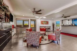 Econo Lodge Inn & Suites - Enid - 9