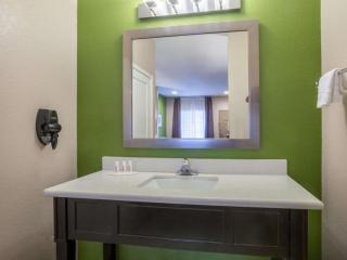 Super 8 By Wyndham Mansfield La - Mansfield - 1