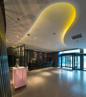 Orange Hotel Select Qingdao Wusi Square - Qingdao - 8