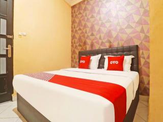 Hotel O Papi Inn Guesthouse - 0