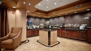 Best Western Plus KC Speedway Inn & Suites - Kansas City - 6