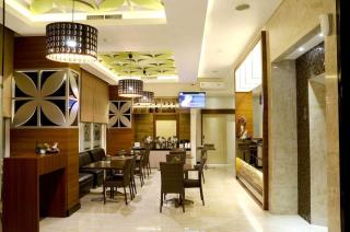 Biz Boulevard Hotel - Manado - 0