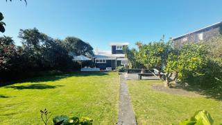 Oceanside oasis - Haumoana - 7