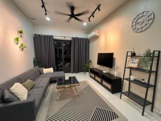 Wind Serenity at Country Garden Danga Bay with 2CarParks FOC Netflix Access and YouTube Premium 3Beds3Bath for 6-13pax by Minshuku - Johor Bahru - 9
