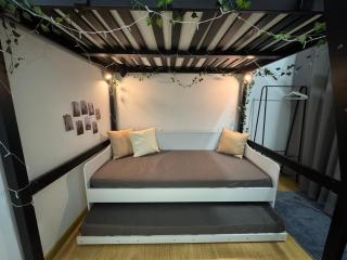Wind Serenity at Country Garden Danga Bay with 2CarParks FOC Netflix Access and YouTube Premium 3Beds3Bath for 6-13pax by Minshuku - Johor Bahru - 1