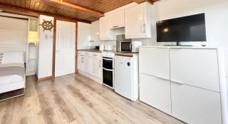 Little Penkernick- Newlyn with parking - 1