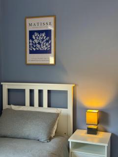 Modern Spacious 2 Bedroom House in Leigh, Free Parking - Leigh - 8