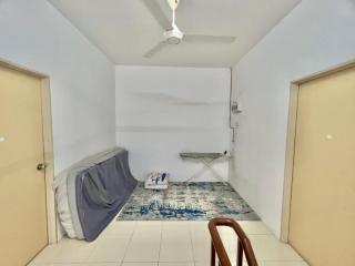 Amira Dihatiku Rumah teres 500 meter dari Hospital Sultanah Bahiyah Alor Setar Kedah, 4 bilik aircond dan free wifi - Alor Setar - 4