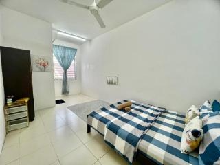 Amira Dihatiku Rumah teres 500 meter dari Hospital Sultanah Bahiyah Alor Setar Kedah, 4 bilik aircond dan free wifi - Alor Setar - 3