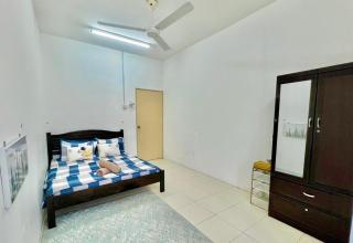 Amira Dihatiku Rumah teres 500 meter dari Hospital Sultanah Bahiyah Alor Setar Kedah, 4 bilik aircond dan free wifi - Alor Setar - 2