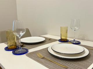Affordable One Bedroom at One Uptown, BGC Manila - Manila - 5