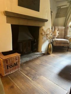 Wycoller Cottage listed building with hot tub - Laneshaw Bridge - 5