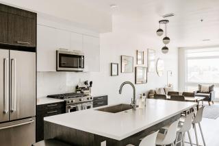 Contemporary Cool Lifestyle Loft - Zuni Lofts - Denver - 4