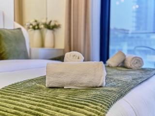 Bright Studio in Azizi Riviera Perfect Getaway - Dubai - 3